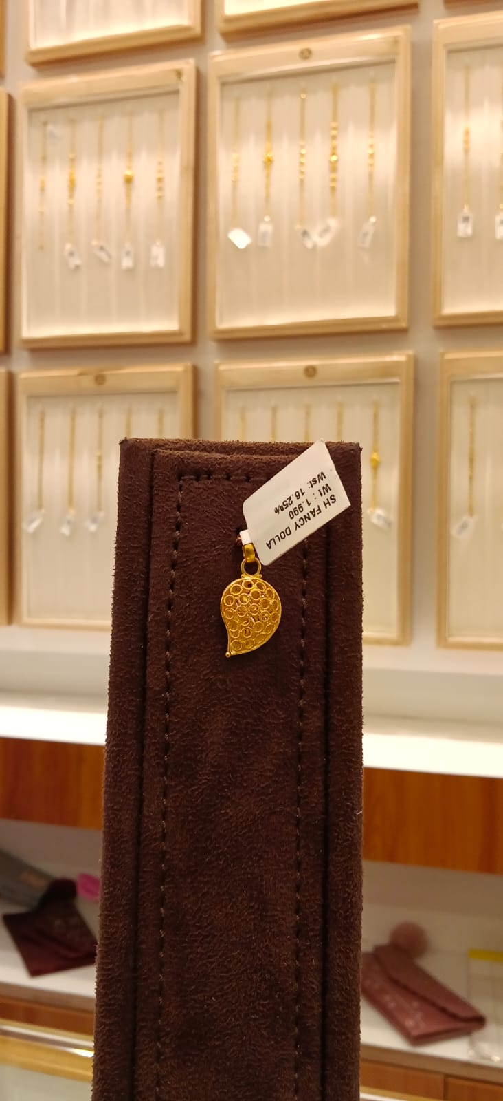 Single Hook Dollar